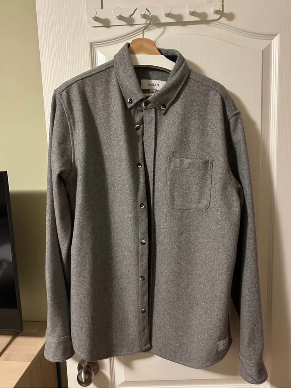 Men’s ANIAN Modern Melton Wool Shirt (XXL). Like new. Never worn. Fits slim, lik